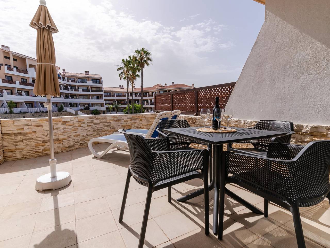 Entire holiday apartment, Preciosa Habitatge Vacacional a prop del mar a Golf del Sur - Tenerife in Las Adelfas, San Miguel de Abona