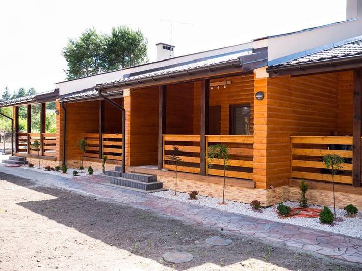 Parc de vacances pour 6 personnes, avec piscine et sauna ainsi que vue et jardin dans Radawa - 3