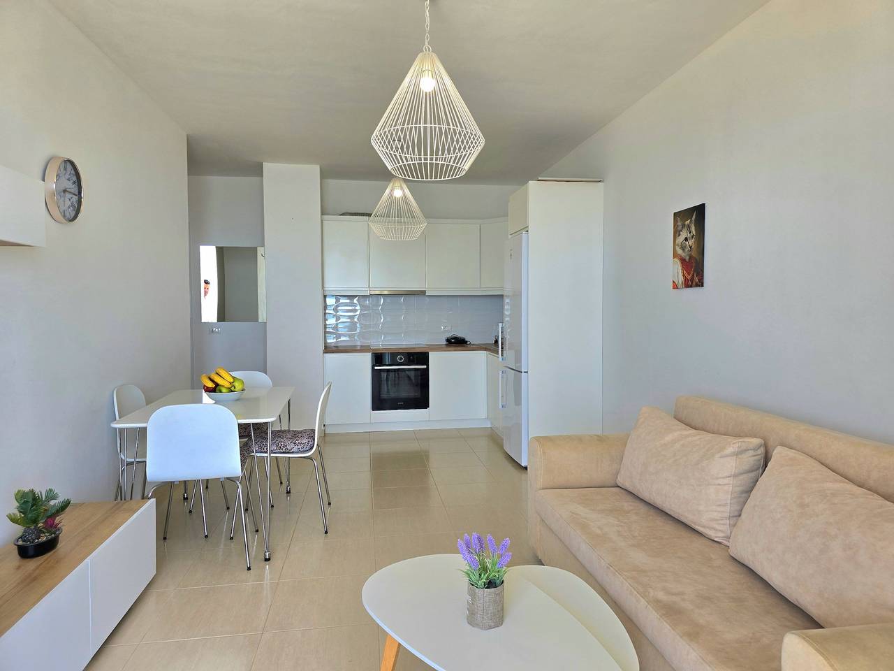 Geheel appartement, Vakantieappartement voor 4 personen met balkon in Durrës (stad), Albanië
