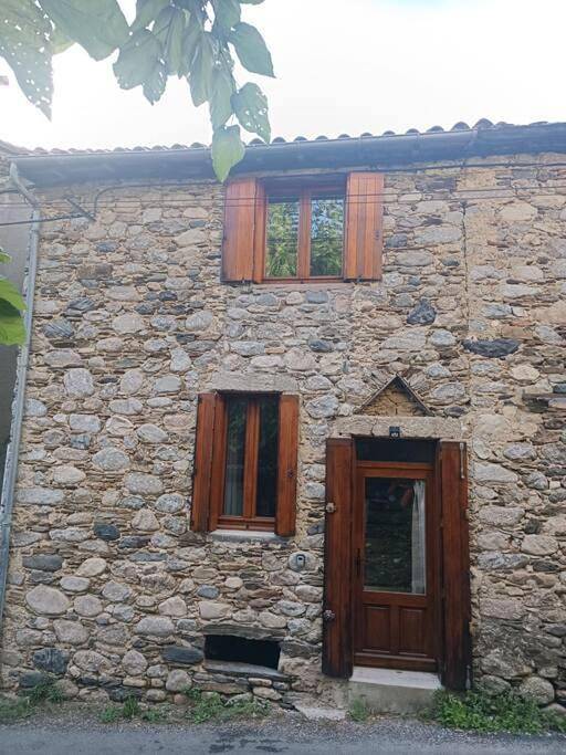 Location de vacances pour 5 personnes, animaux acceptés à Saint-André-de-Majencoules