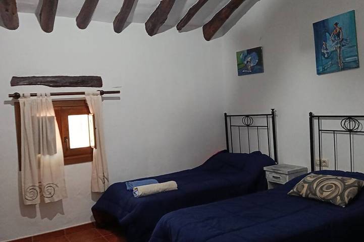 Country cottage. Totally isolated. Near Petrola salt lakes in Pétrola, Albacete Provinz