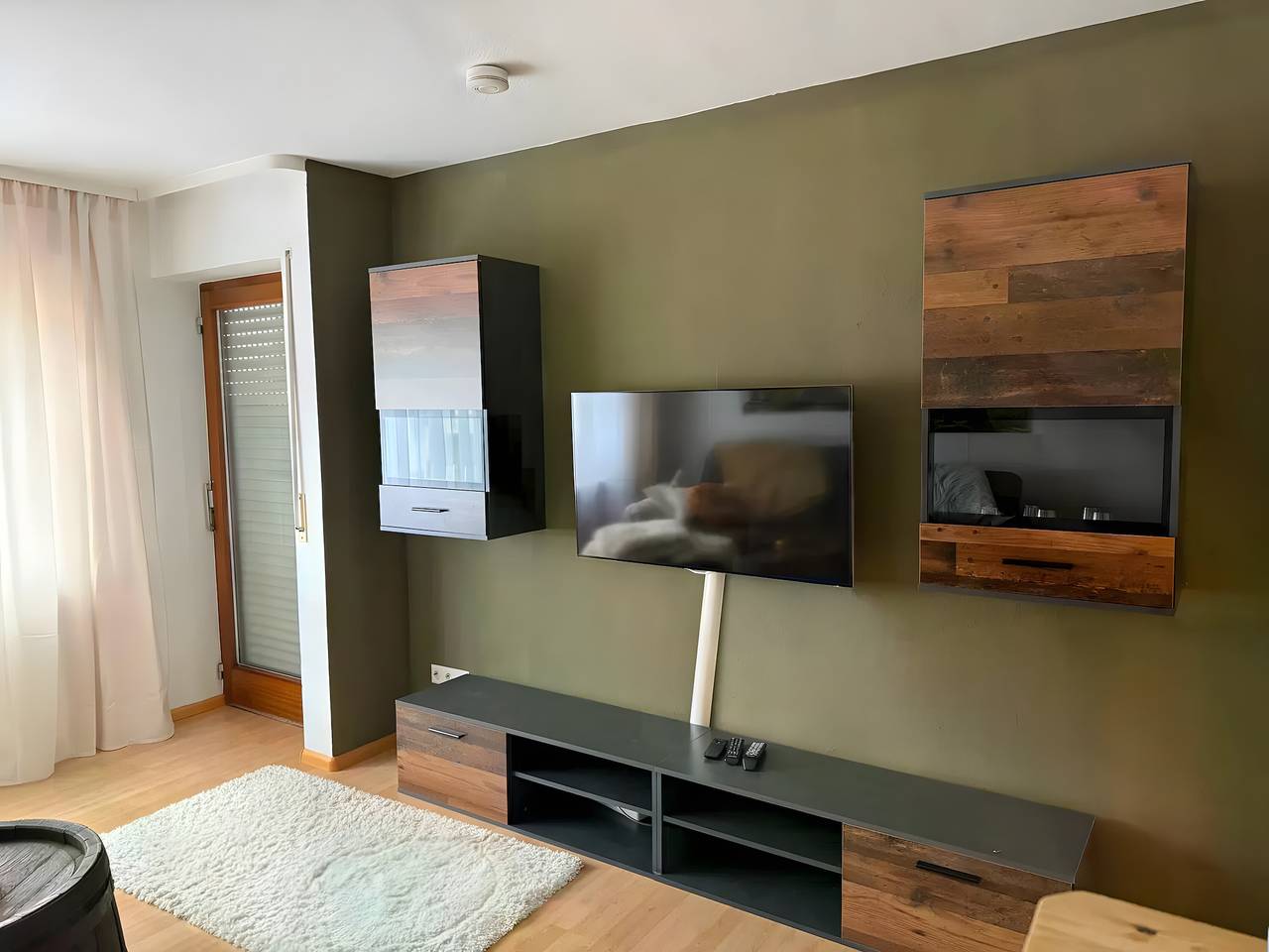Ganze Wohnung, Apartment 'Komfort Trifft Natur' mit Bergblick, privater Terrasse und Wlan in Albbruck, Südschwarzwald