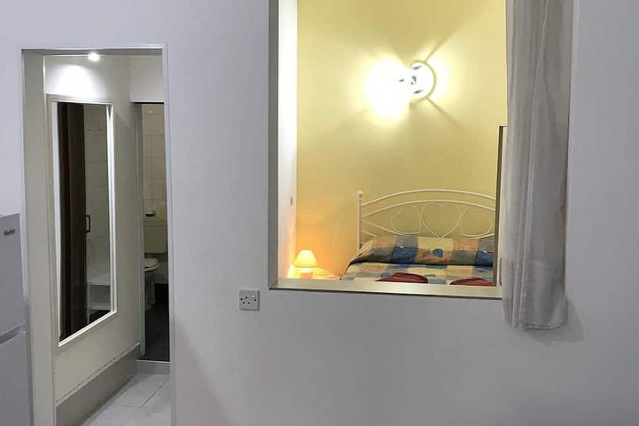 Ganze Wohnung, Gemütliches, klimatisiertes Studio in Marsalforn Beach in Marsalforn, Zebbug