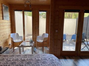 Maison de campagne pour 2 personnes, avec jardin ainsi que vue et terrasse à Rognac