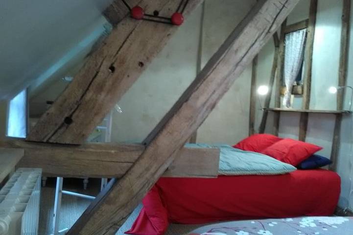 Location de vacances pour 8 personnes, avec jardin et terrasse à Le Pin-la-Garenne - 3