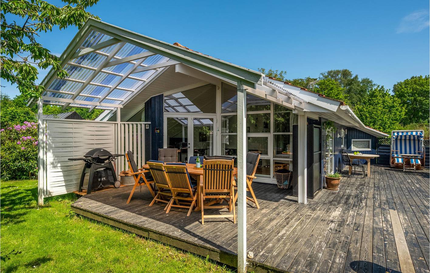 Ferienhaus für 8 Personen mit Terrasse in Munkerup, Dronningmølle