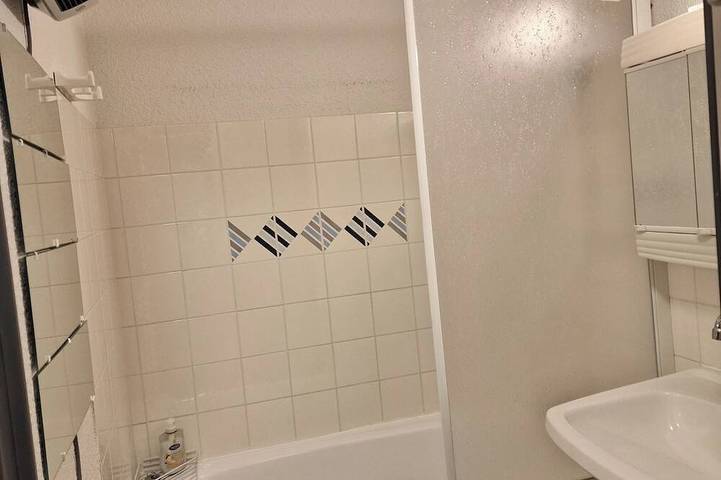 Gîte pour 6 personnes à Mijoux - 4