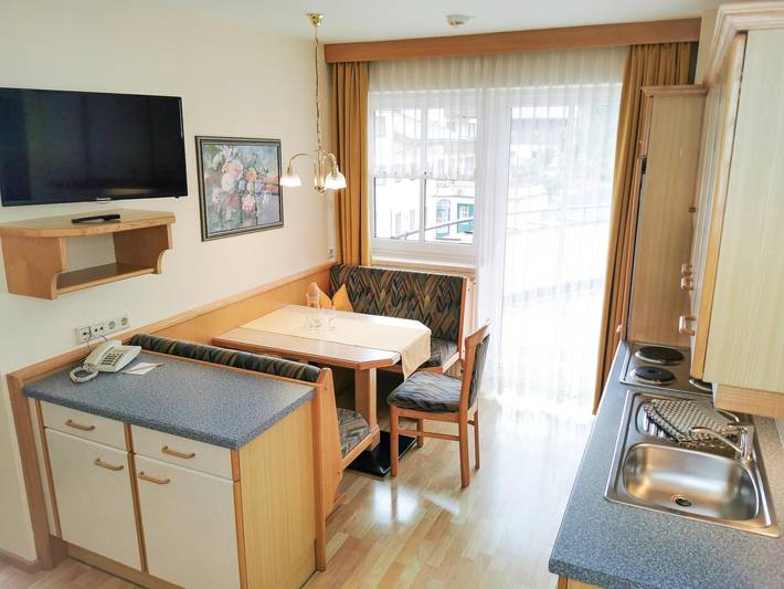 Ganze Ferienwohnung, Morgensun | 3 Raum Teeküche| Südbalkon| 50m in Kleinarl, Ski Amadé