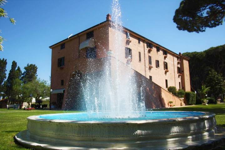 Appartamento per 4 persone, con giardino e piscina nonché piscina per bambini in Ardea