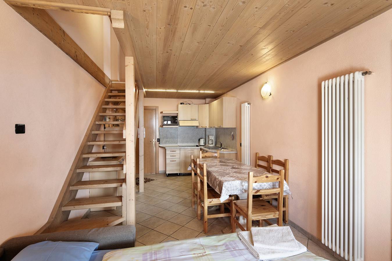 Entire apartment, Apartment 'Natale 8' with Mountain View, Balcony and Wi-Fi in Livigno (Town), Livigno
