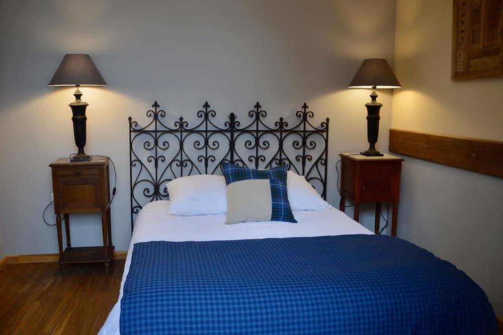 Apartamento entero, Casa histórica escocesa en Cher con jardín y sala de juegos in Aubigny-sur-Nère, Sologne