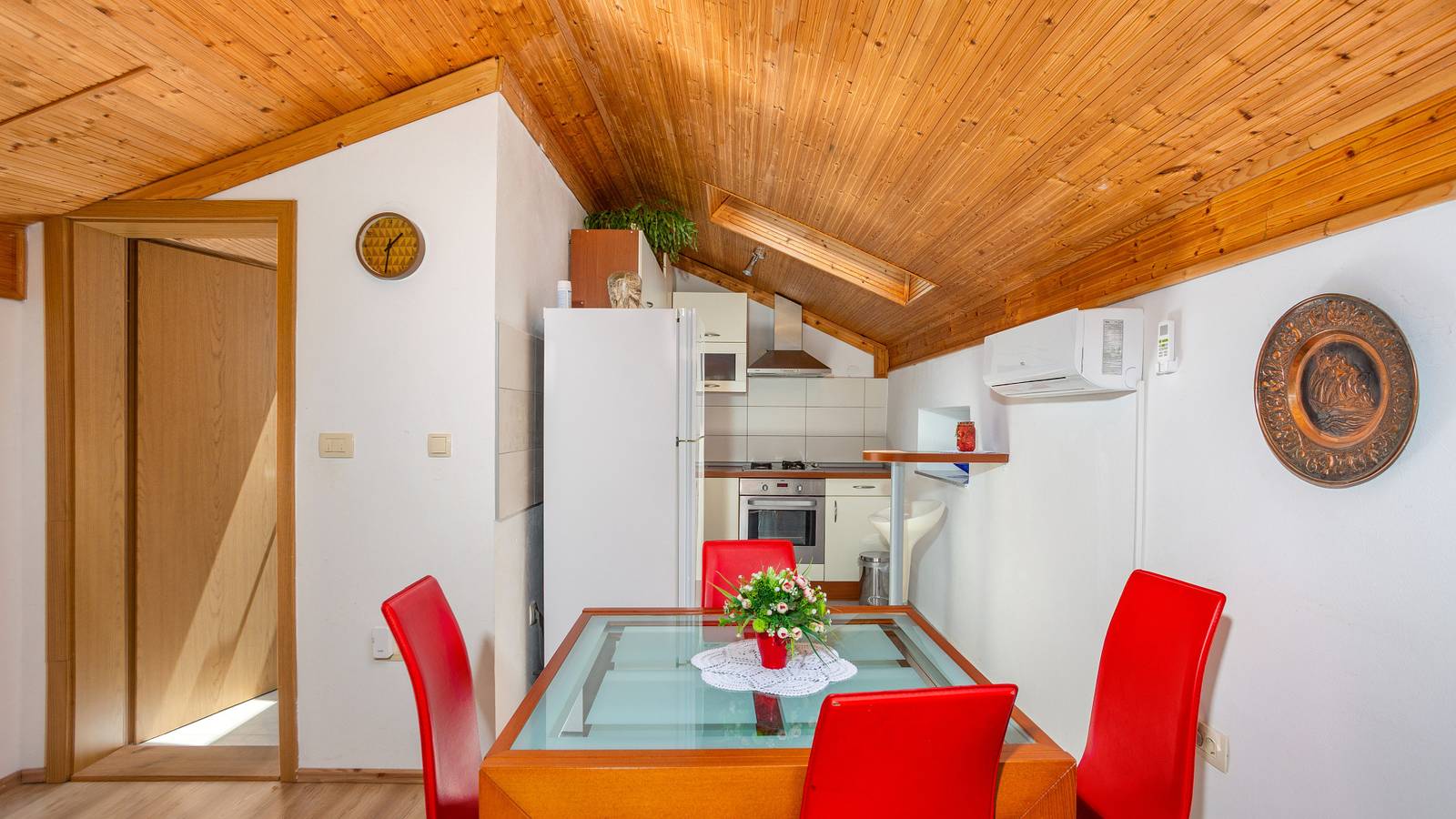 Villa Mirjana with pool Opatija  by Villas Guide in Moscenicka Draga, Primorje-Gorski Kotar