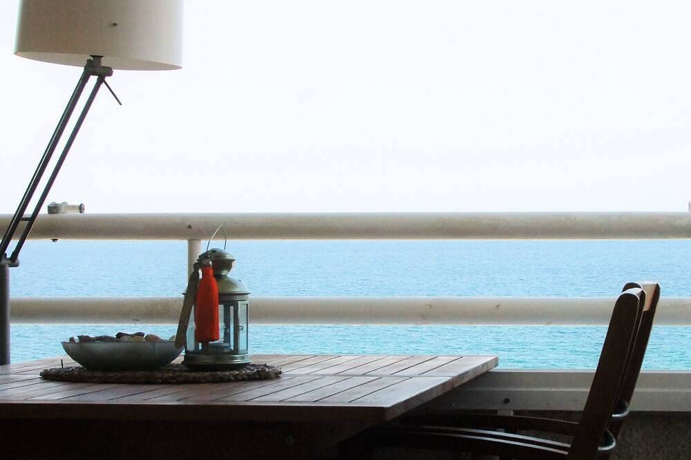 Appartamento intero, Alicante, splendida vista, sole e spiaggia Quattro seasson (3 camere) Wifi. in Urbanova, Costa Blanca