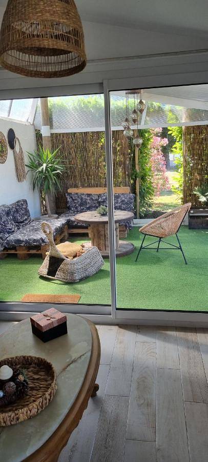 Location de vacances pour 4 personnes, avec piscine ainsi que jardin et vue à Chauvé - 2