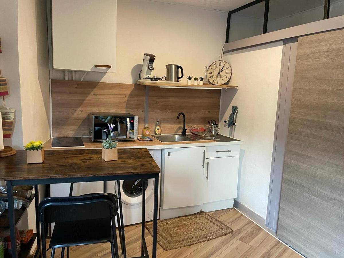 Appartement entier, One-Bedroom Apartment in Hyeres, Parc national de Port-Cros