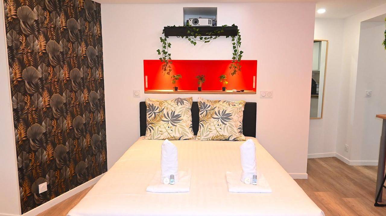 Appartement entier, One-Bedroom Apartment in Villeneuve-sous-Dammartin, Seine-et-Marne