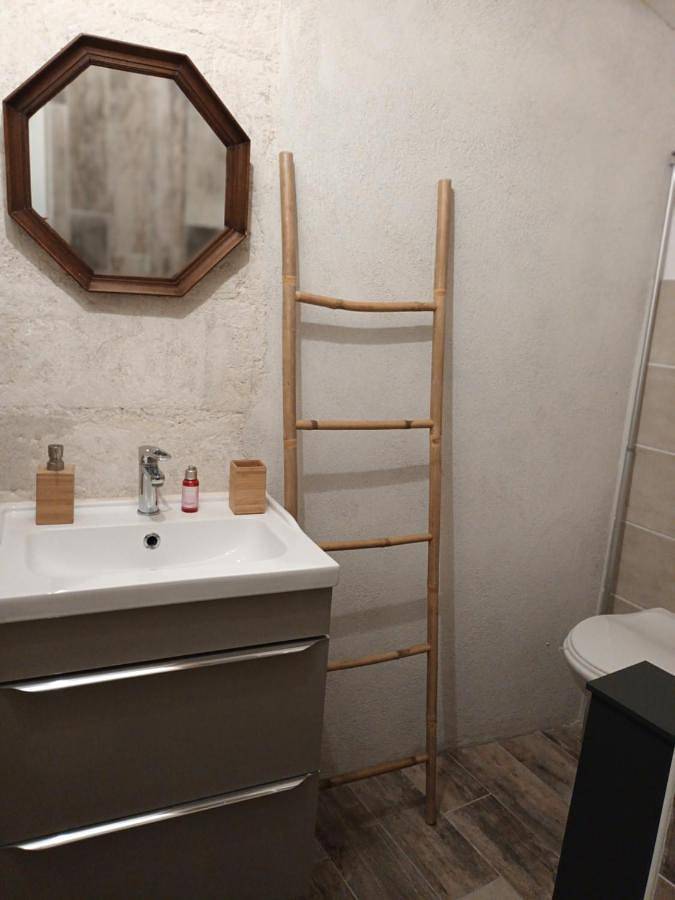 Chambre d’hôte pour 3 personnes à Aramon - 4