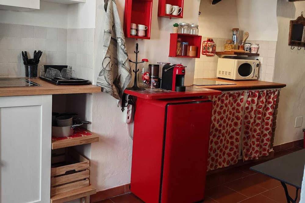 Entire apartment, Loriana House in Colle di Val d'Elsa, Siena Province