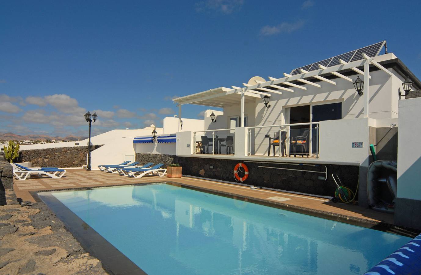 Seaview Lanzarote Villa | 3 bedrooms | Villa Okie | Great pool area in Puerto del Carmen, Tías