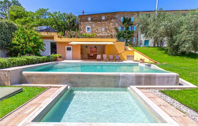 Location de vacances pour 6 personnes, avec terrasse et sauna, animaux acceptés à Koper - 4