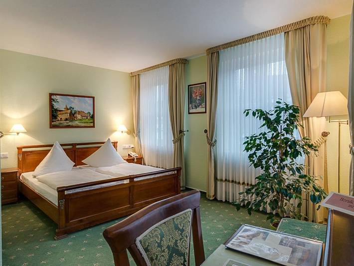 Hotel für 4 Personen, mit Terrasse in Burg Stargard - 2