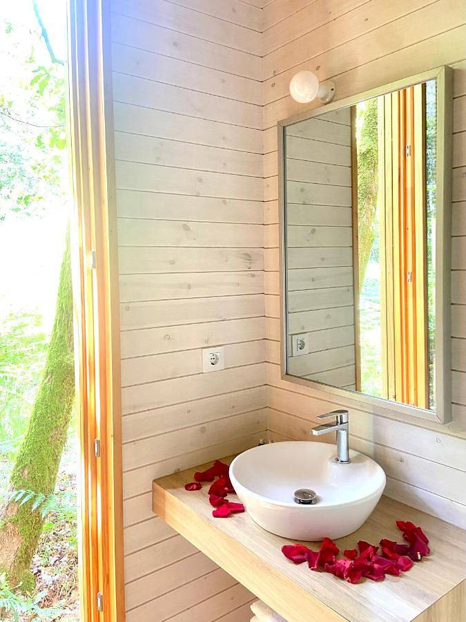 Cabañas Enoturismo María Manuela in Boqueijón, Provincia de La Coruña