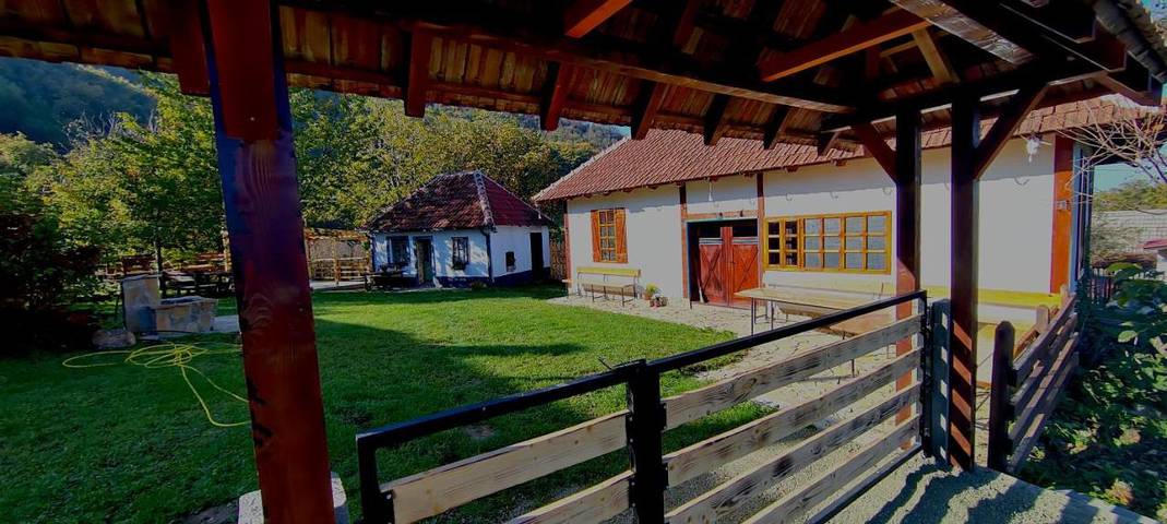 Location de vacances pour 4 personnes, avec jardin et vue à Kosjerić - 4