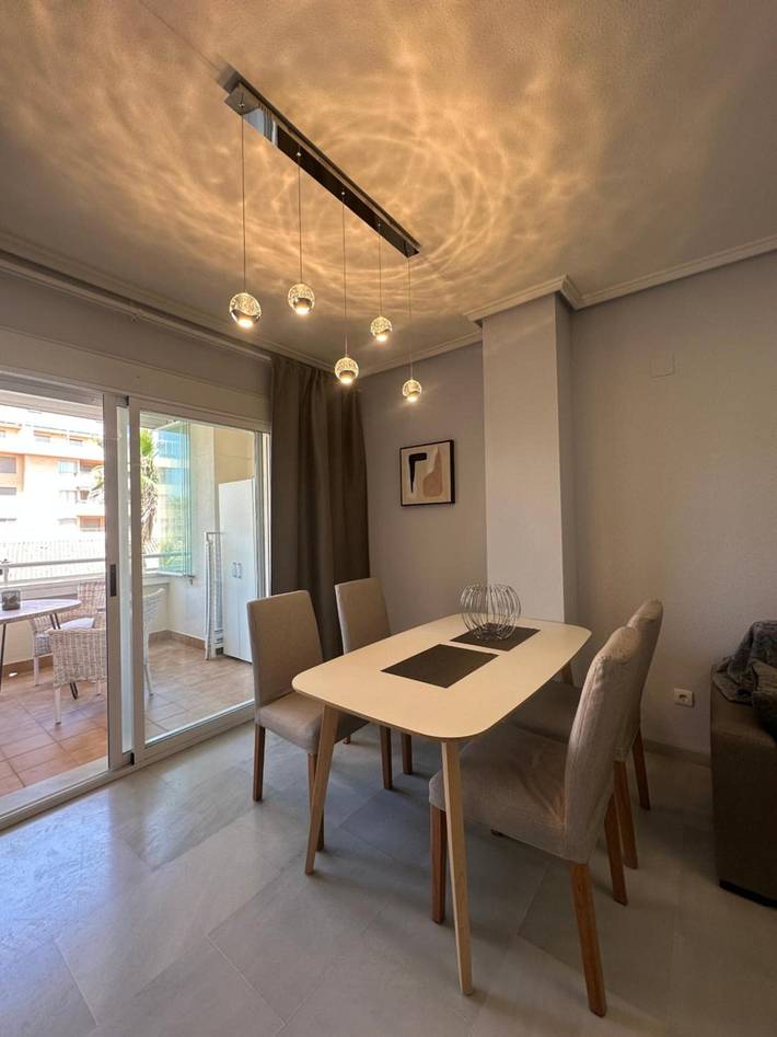 Entire apartment, Sea, comfort and tranquillity — right by the beach in Platja del Cagarritar (Dénia), Dénia