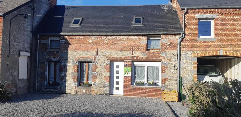 Gîte pour 4 personnes, avec terrasse, animaux acceptés à Sémeries