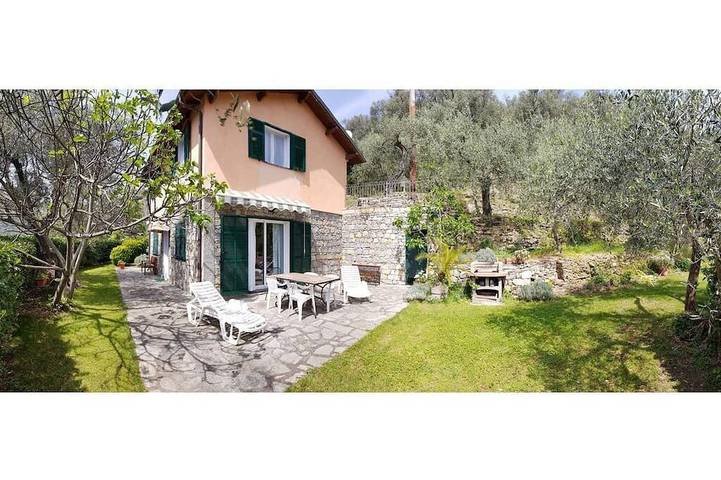 Ferienhaus für 5 Personen, mit Balkon und Garten in Pietrabruna