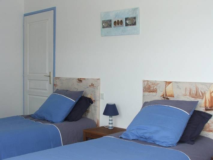 Gîte pour 8 personnes, avec jardin à Pédernec - 4