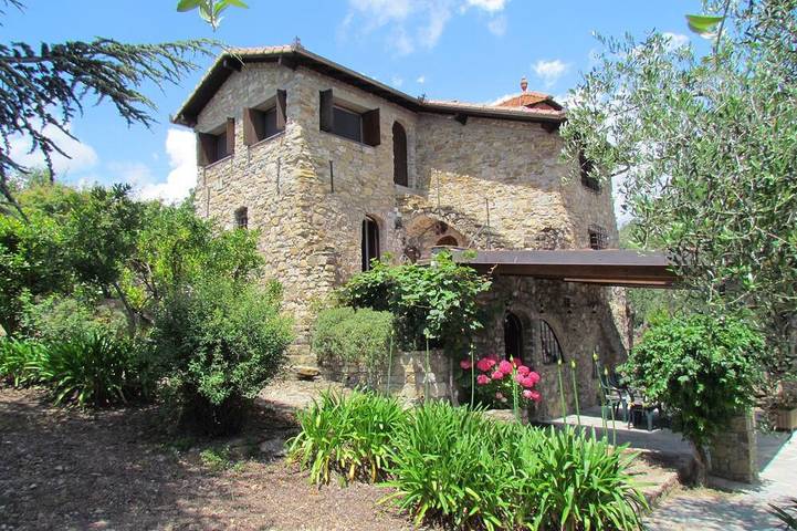 Ferienhaus für 7 Personen, mit Balkon und Garten