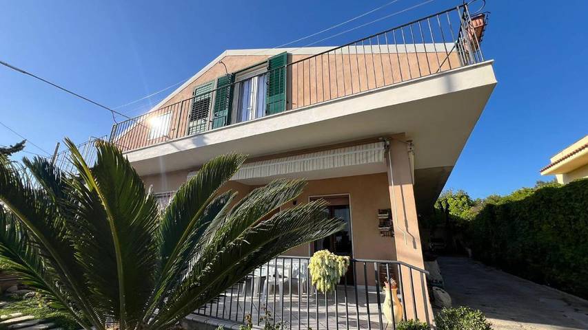 Maison d’hôte pour 6 personnes, avec balcon et vue