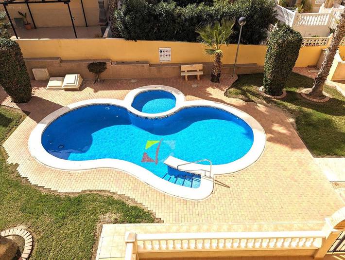 Apartamento de vacaciones para 4 personas, con balcón y jardín - 1