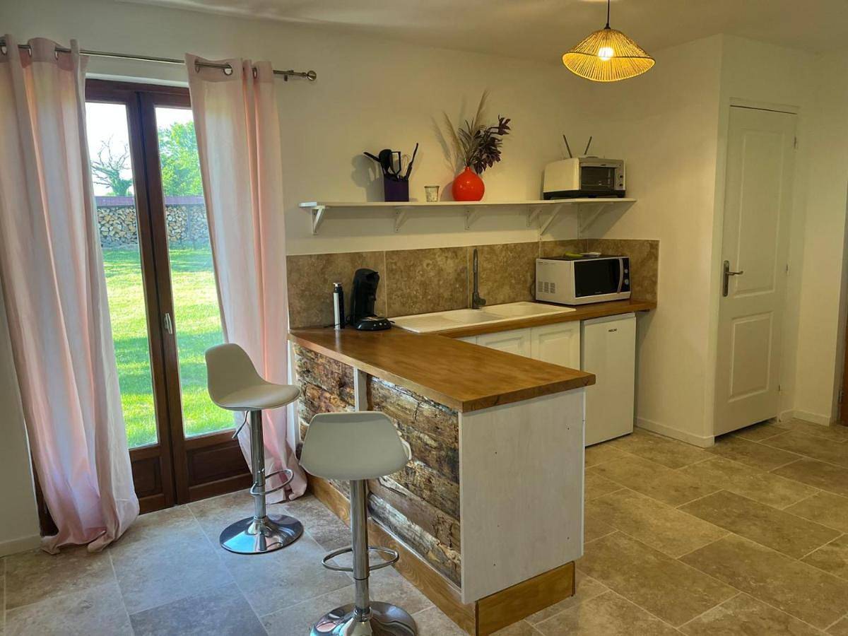 One-Bedroom House in Alixan, Région de Valence