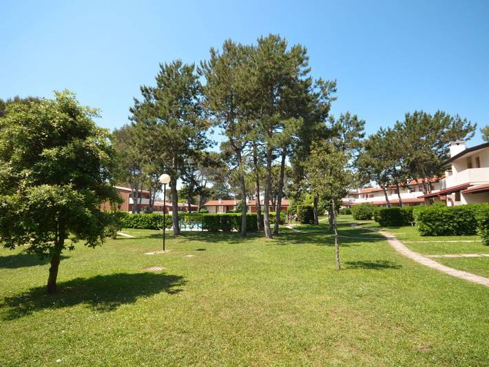 Ferienhaus für 8 Personen, mit Pool und Garten in Bibione - 4