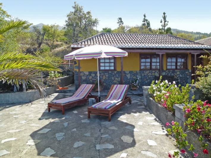 Ferienhaus für 3 Personen, mit Terrasse und Garten sowie Ausblick in Tijarafe