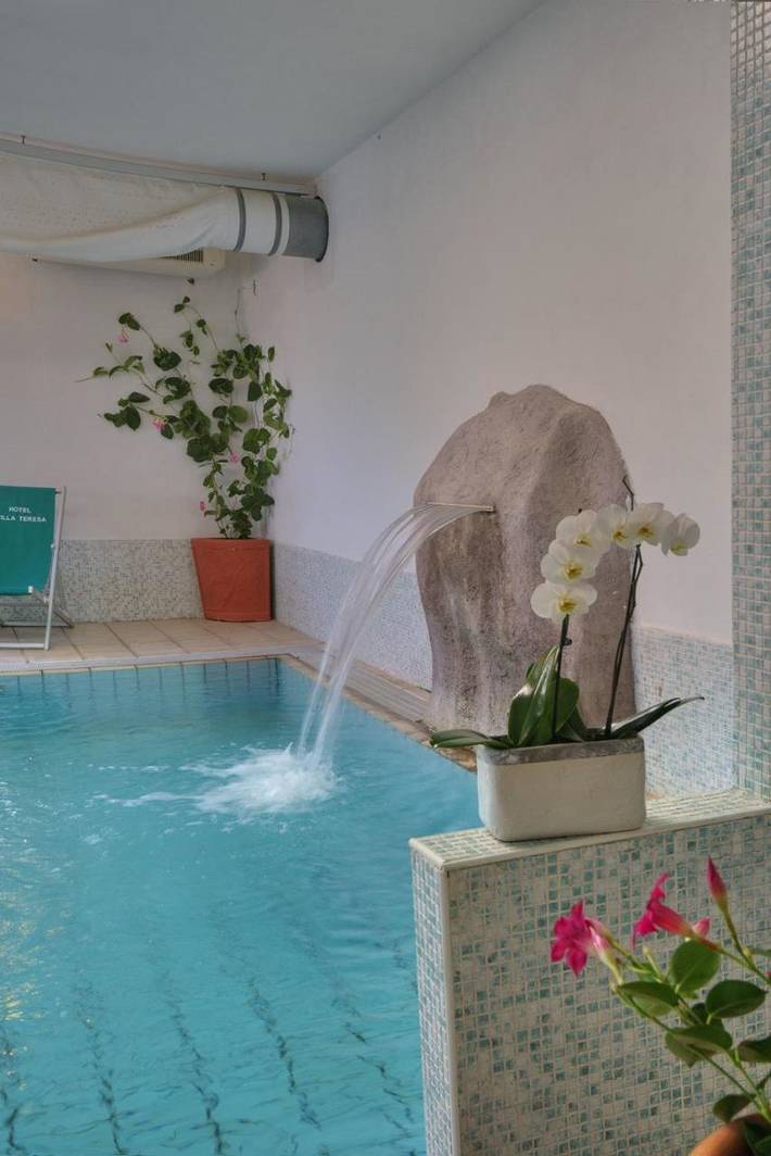 Hôtel pour 5 personnes, avec piscine et jardin ainsi que jacuzzi et sauna à Forio - 2