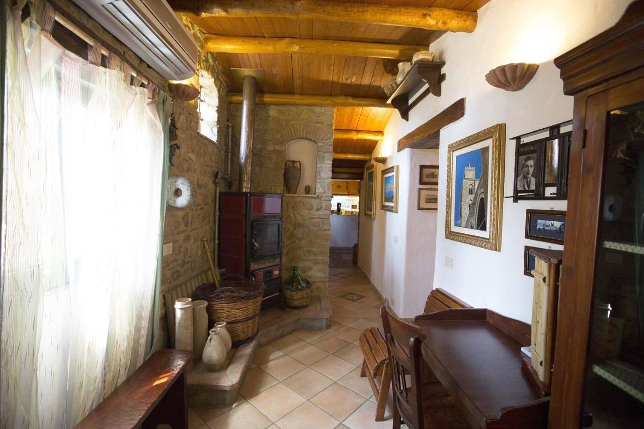 Villa degli Artisti in Cefalù (Comune), Provincia di Palermo