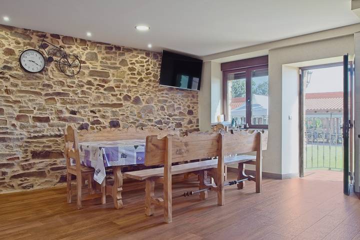 Casa Enrique – Beheizter Pool, Sauna & Jakobsweg bei Astorga in Santa Colomba de Somoza, León und Umgebung