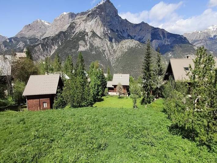 Chalet pour 10 personnes, avec jardin à Puy-Saint-Vincent - 2