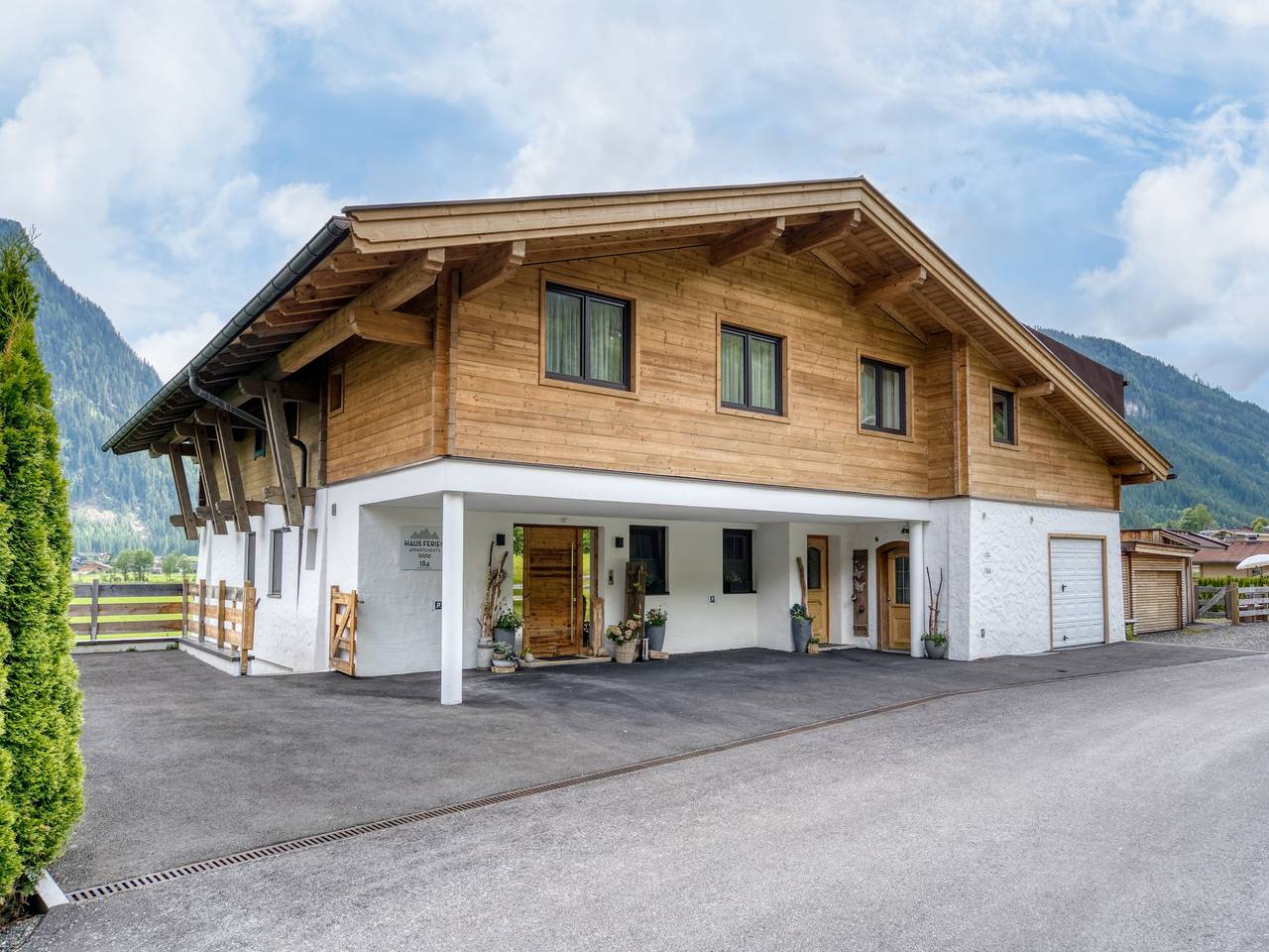 Ganze Wohnung, Ferienhaus in Neukirchen mit Bergblick in Neukirchen am Großvenediger, Kitzbüheler Alpen