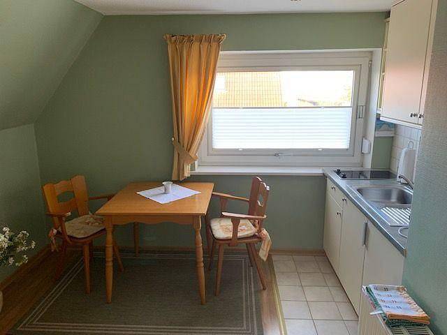 Ganze Wohnung, Dachgeschosswohnung im Landhausstil, 37qm für bis zu 2 Personen in Tinnum, Sylt (Gemeinde)