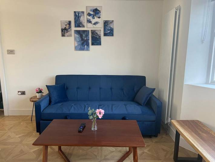 Bungalow for 8 people, with garden in London
