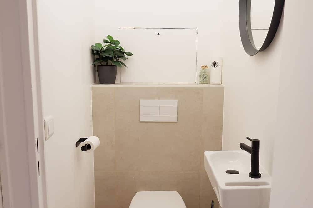 Entire apartment, Le Sully Terrasse - 5min from Rer station in Courcouronnes, Essonne