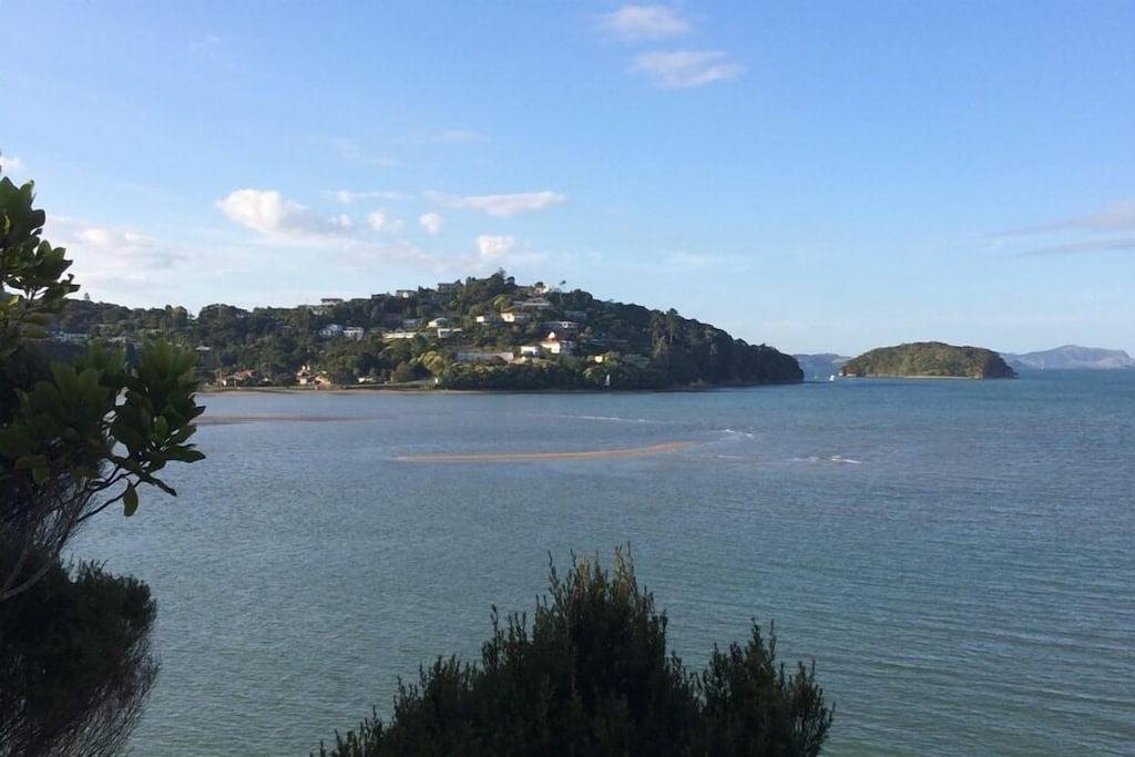 Koru Cottage - Makellos und neu renoviert. in Paihia, Bay Of Islands