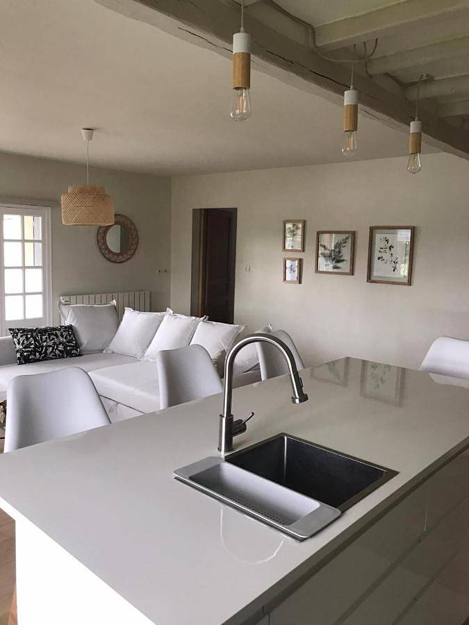 Appartement entier, Ambiance Seine - appartement 46m2 terrasse - Hortensia in Thomery, Seine-et-Marne