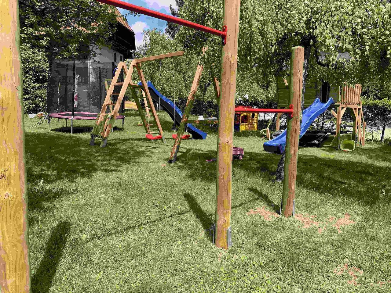 Hotel Hochfirst - Holzblockhäuser - Holzblockhaus mit 70 qm, 2 Schlafzimmer, 1 Wohn- / Schlafbereich, max. für 6 Personen in Suedlicher Schwarzwald, Lenzkirch