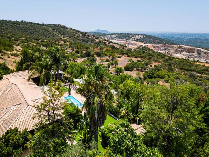Gîte pour 7 personnes, avec jardin et piscine, adapté aux familles dans Boliqueime - 4