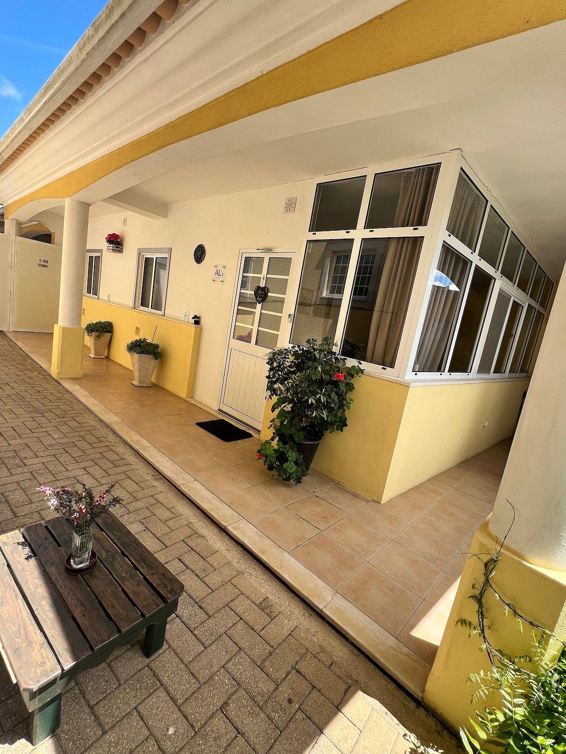 Ferienhaus 'Amarela' mit Gemeinschaftspool, Wlan und Klimaanlage in Ponte de Vagos, Ponte de Vagos e Santa Catarina